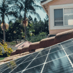 Wie Sie mit einer PV-Anlage mit Speicher Ihre Haushaltskasse entlasten